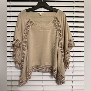 #8)  Miami 200% Cotton lace trim Top Size M excellent condition